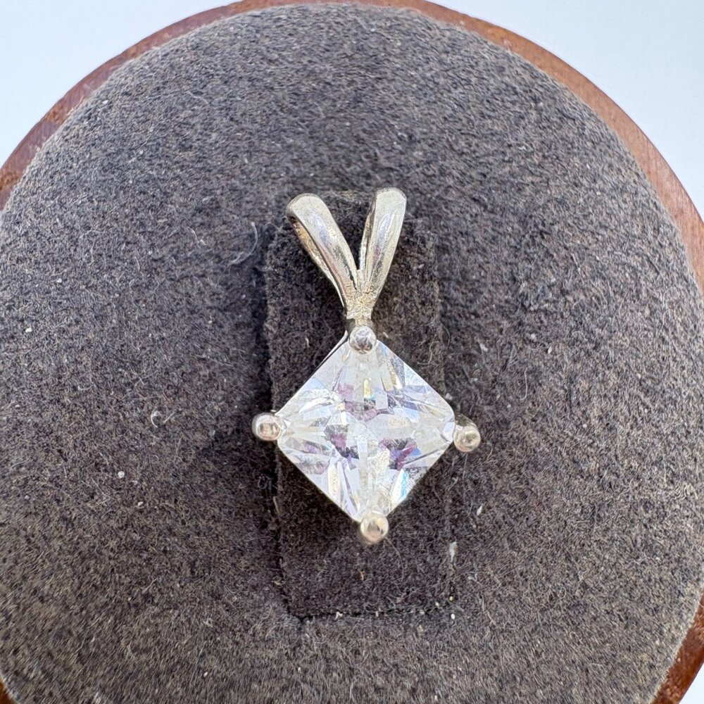 VTG Solid Sterling Silver 925 Cubic Zirconia Prong Set Pendant 9mm Width